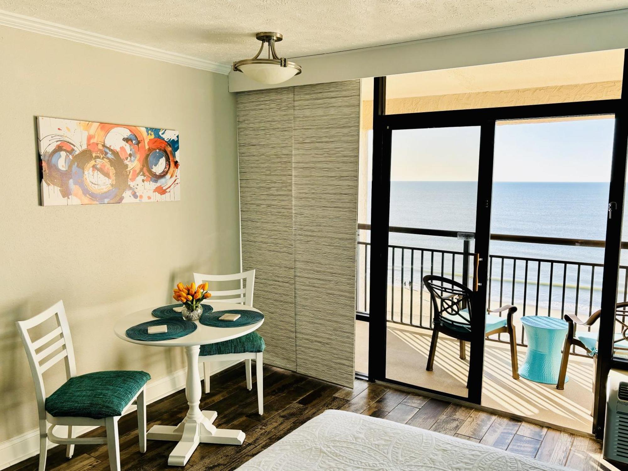 מירטל ביץ' Sea La Vie Oceanfront Studio מראה חיצוני תמונה