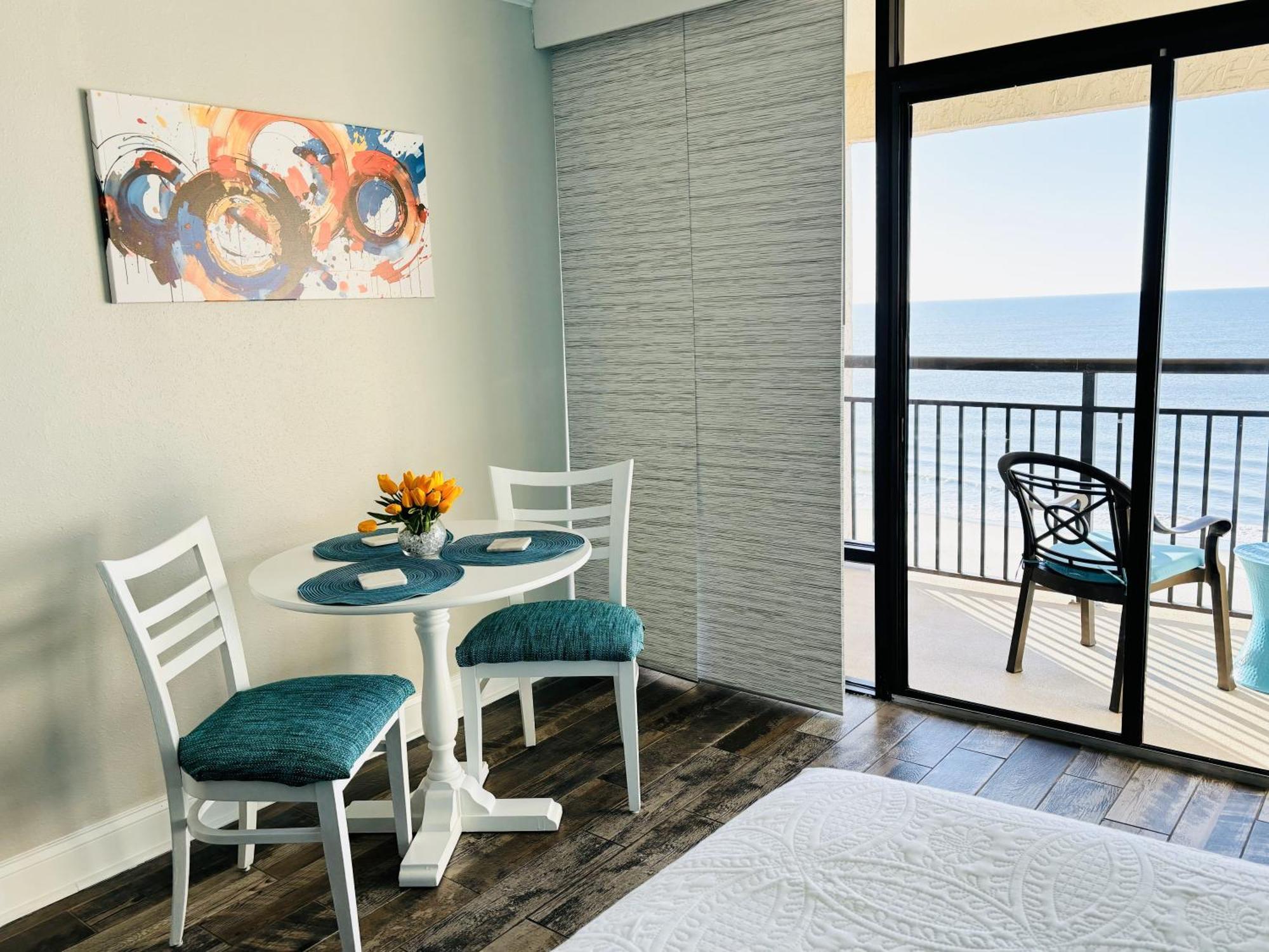 מירטל ביץ' Sea La Vie Oceanfront Studio מראה חיצוני תמונה