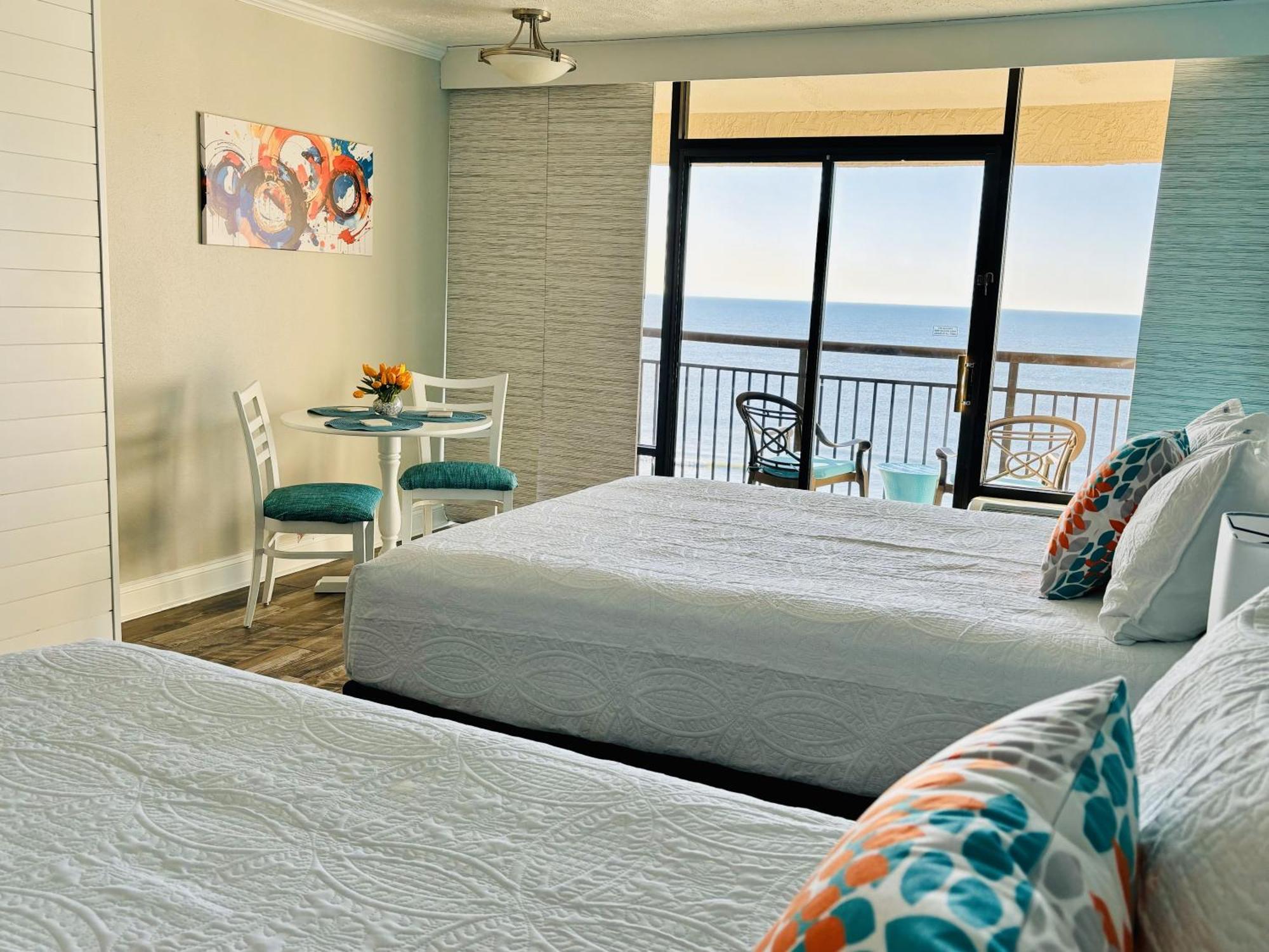 מירטל ביץ' Sea La Vie Oceanfront Studio מראה חיצוני תמונה